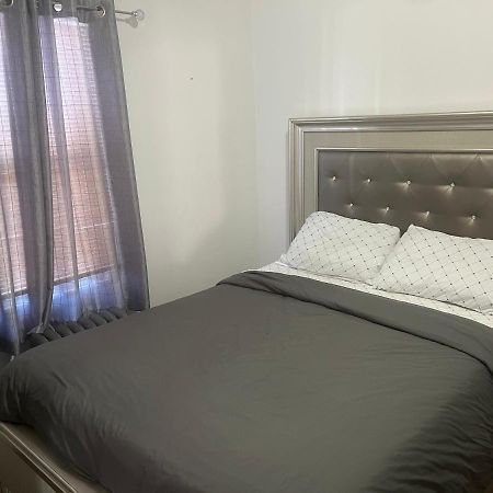 Three Bed One Bath Apt 25 Mins To Nyc Belleville 외부 사진